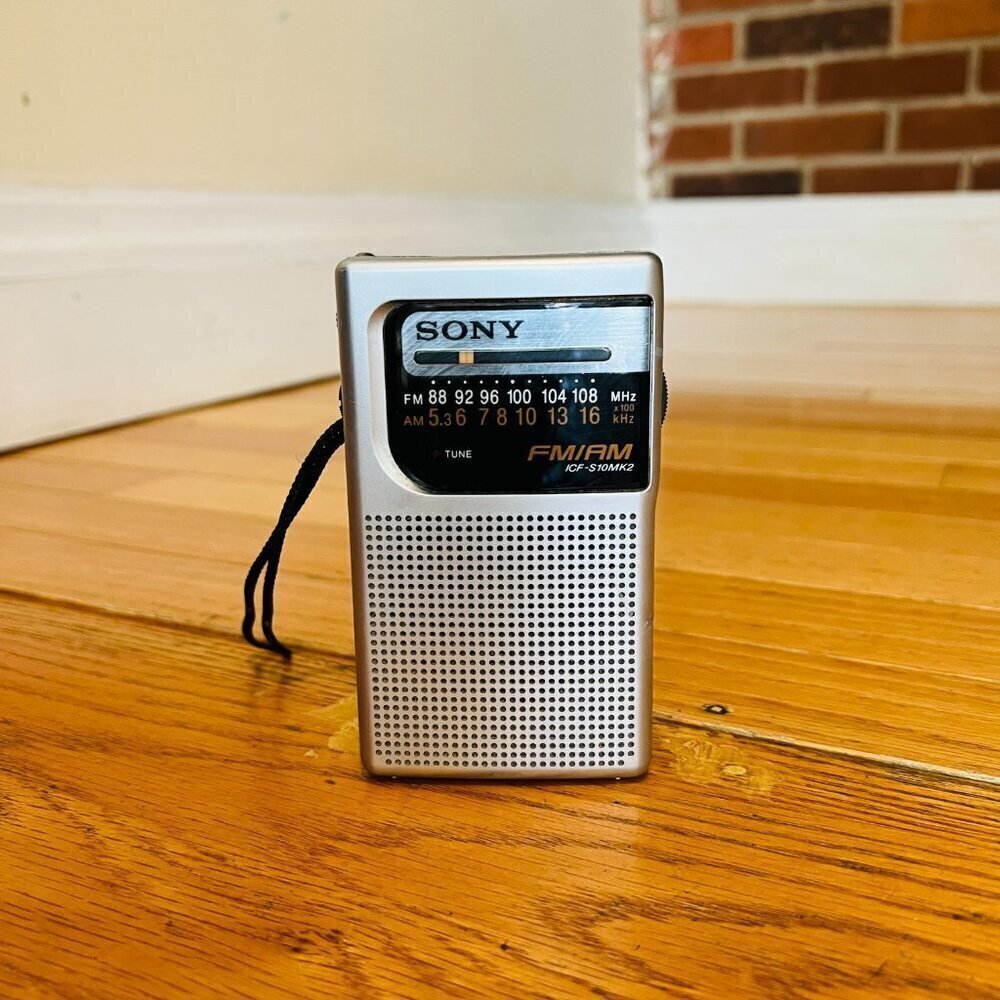 Sony's ICF-S10MK2 Pocket AM/FM Radio (tested & works) w Folding Antenna & Strap